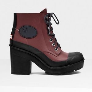 Hunter rain boot block heel sz9 : umber & black